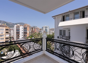 Apartment for sale in a premium class residence on the first coastline