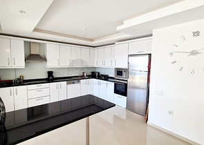 Furnished 3+1 penthouse in Kargicak.