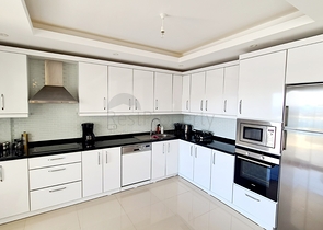 Furnished 3+1 penthouse in Kargicak.