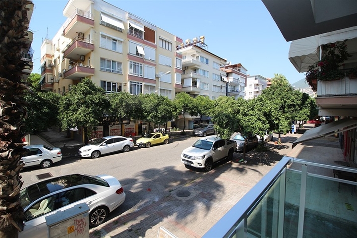 Furnished 2+1 apartment in the very center of Alanya