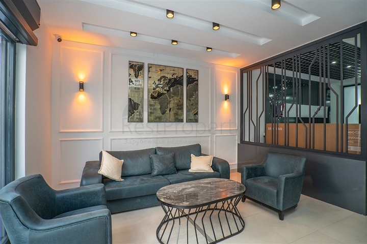 Equipped spacious office in a business center in Oba district