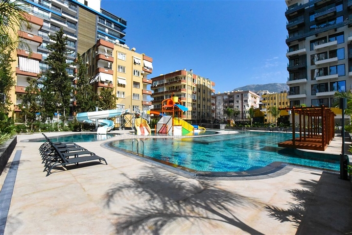 1+1 apartment in a premium class complex on the first coastline 