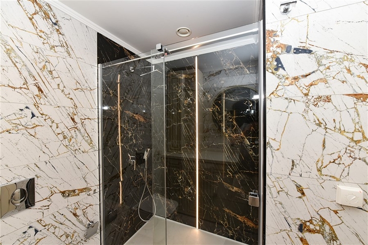 1+1 apartment in a premium class complex on the first coastline 