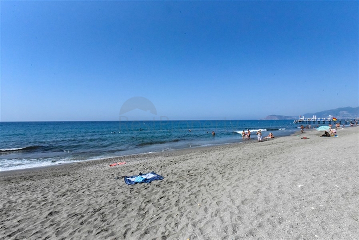 1+1 apartment in a premium class complex on the first coastline 