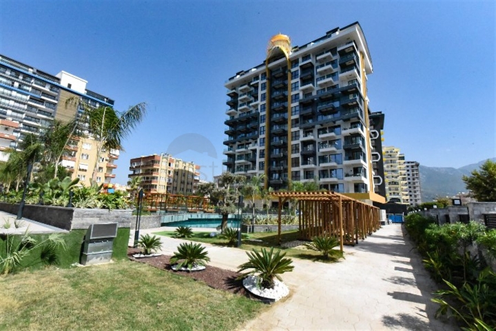 1+1 apartment in a premium class complex on the first coastline 