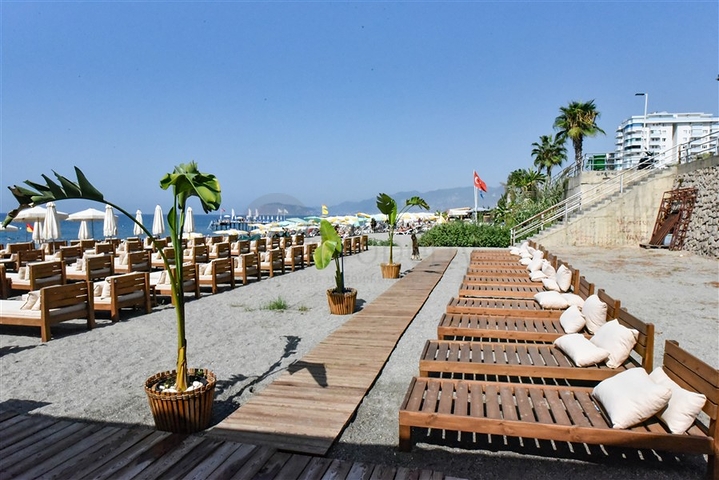 1+1 apartment in a premium class complex on the first coastline 