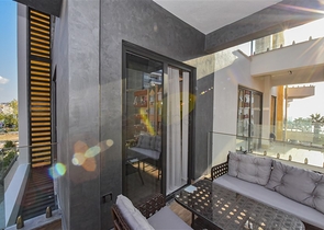 1+1 apartment in a premium class complex on the first coastline 