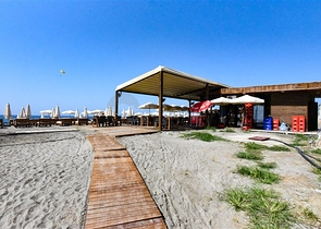 1+1 apartment in a premium class complex on the first coastline 