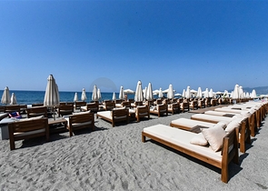 1+1 apartment in a premium class complex on the first coastline 