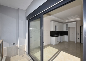 1+1 apartment in a new residential complex in Mahmutlar district