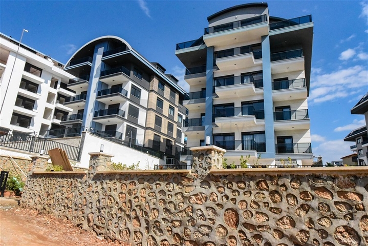 Inexpensive 2+1 apartment in a new complex in Oba district