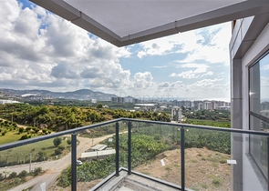 1+1 apartment with mountain and sea views in Mahmutlar district