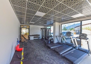 1+1 apartment with mountain and sea views in Mahmutlar district