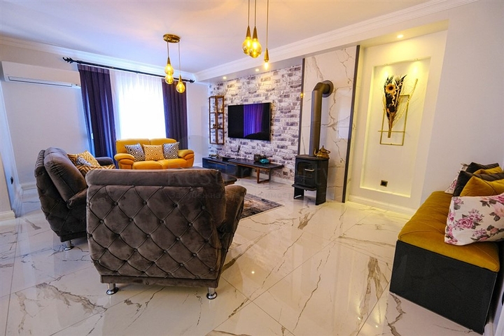 Furnished spacious apartment in a complex with sea and mountain views