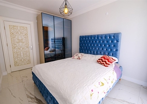 Furnished spacious apartment in a complex with sea and mountain views