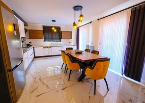 Furnished spacious apartment in a complex with sea and mountain views