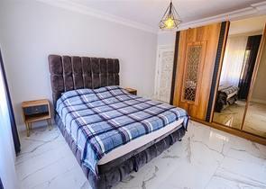 Furnished spacious apartment in a complex with sea and mountain views