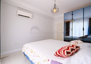 Furnished spacious apartment in a complex with sea and mountain views