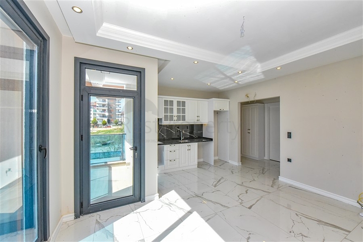 Apartment 2+1 on the first line in Kestel district