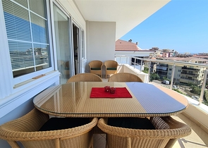 4+1 penthouse with sea view in the very center of Alanya