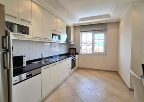 4+1 penthouse with sea view in the very center of Alanya