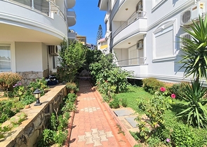 4+1 penthouse with sea view in the very center of Alanya