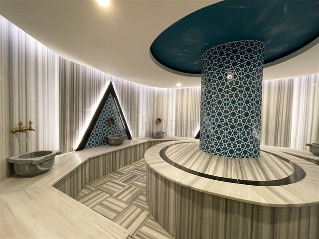 Spacious two-bedroom apartment with a large balcony and sea view