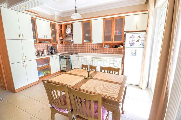 2+1 on the first line in Mahmutlar