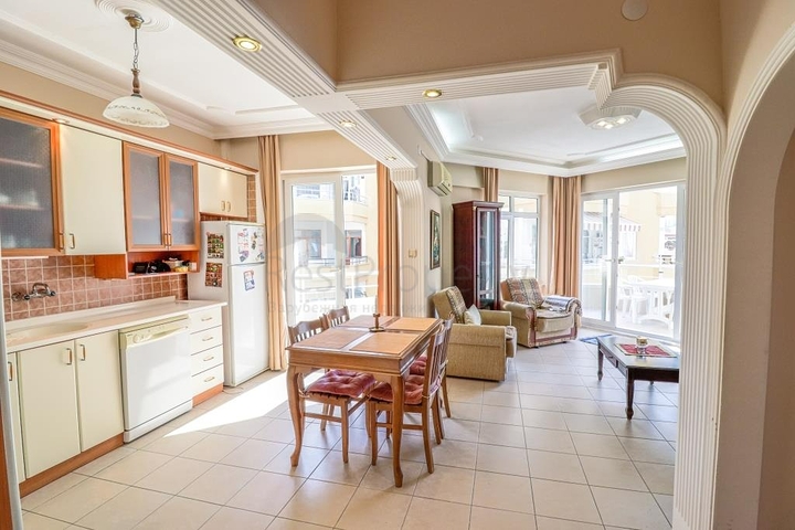 2+1 on the first line in Mahmutlar