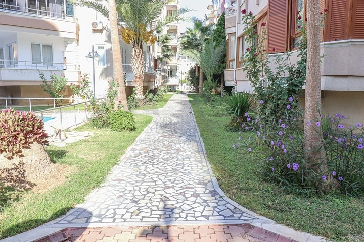 2+1 on the first line in Mahmutlar