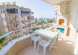 2+1 on the first line in Mahmutlar