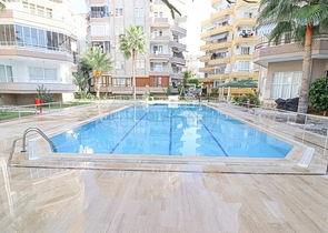 2+1 on the first line in Mahmutlar