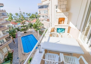 2+1 on the first line in Mahmutlar