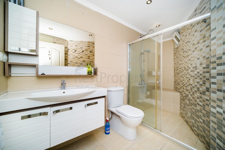 Spacious 3+1 apartment in the very center of Alanya