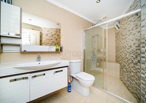 Spacious 3+1 apartment in the very center of Alanya