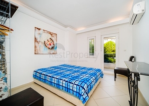 Spacious 3+1 apartment in the very center of Alanya