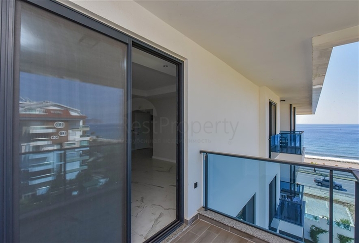  3+1 penthouse with sea view