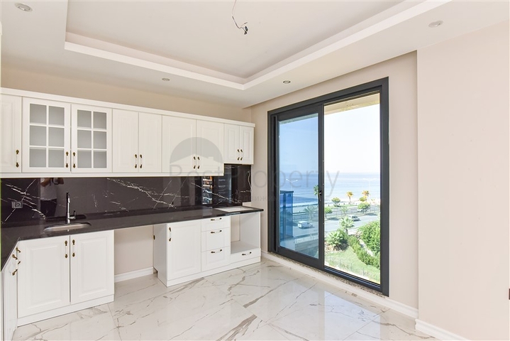  3+1 penthouse with sea view