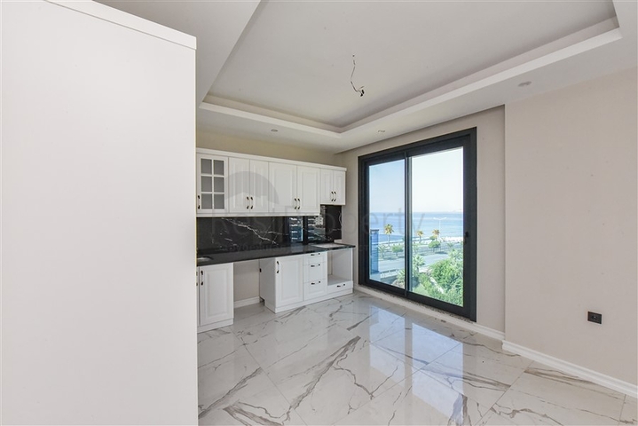  3+1 penthouse with sea view