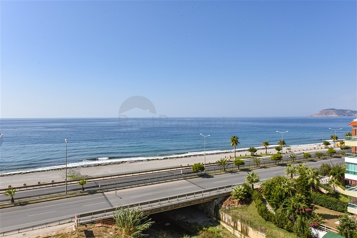  3+1 penthouse with sea view