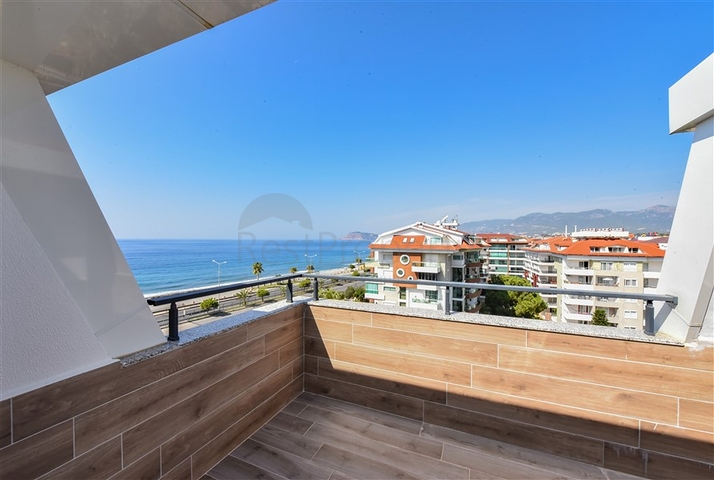  3+1 penthouse with sea view
