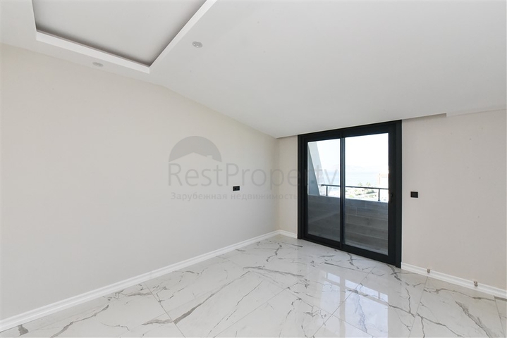  3+1 penthouse with sea view