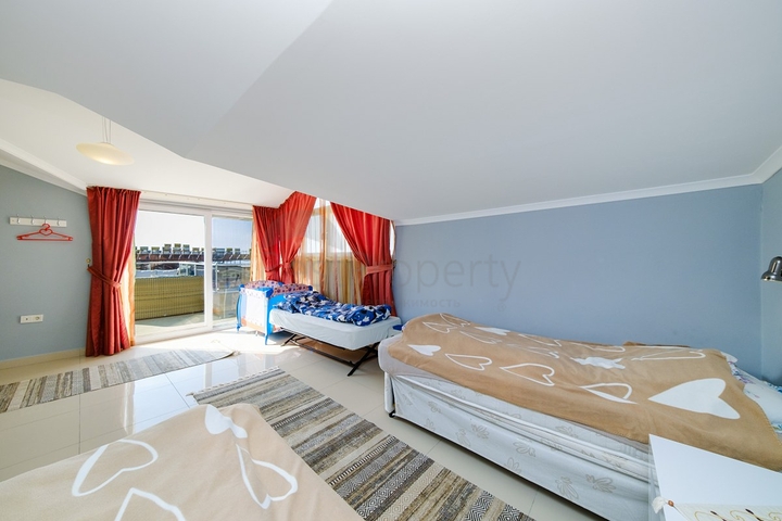 4+1 penthouse with sea view in Cikcilli