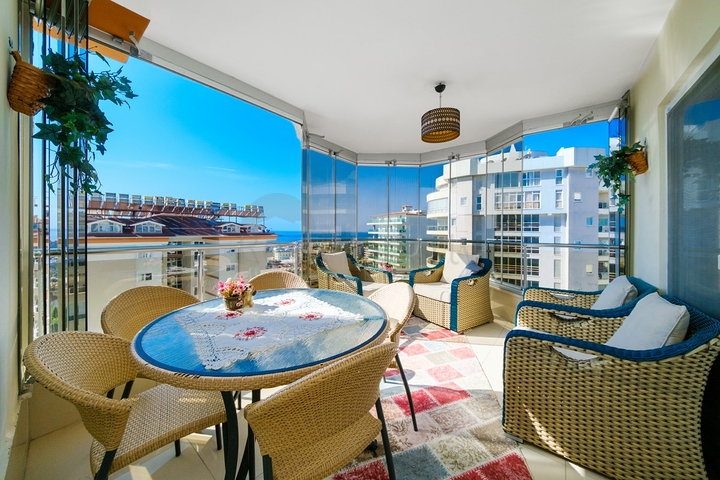 4+1 penthouse with sea view in Cikcilli