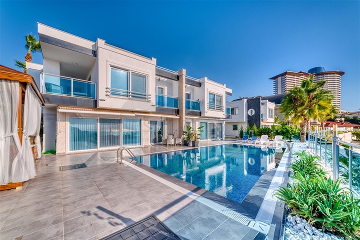 Villa in the elite area of Alanya