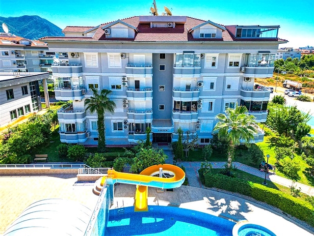 Spacious apartment with a convenient location in the Oba area