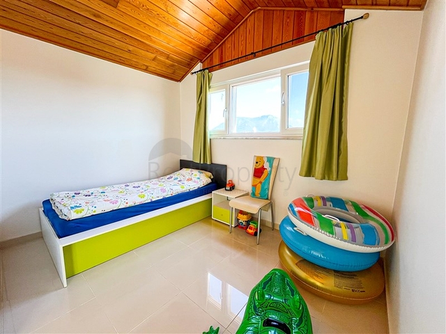 Spacious apartment with a convenient location in the Oba area