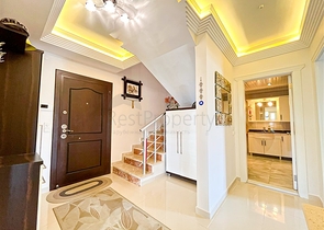 Spacious apartment with a convenient location in the Oba area