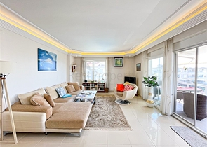 Spacious apartment with a convenient location in the Oba area