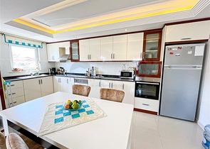 Spacious apartment with a convenient location in the Oba area